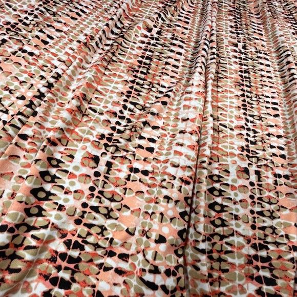 Plus size 14 peach/coral black white tan silky soft stretchy spotted midi skirt - Picture 3 of 7